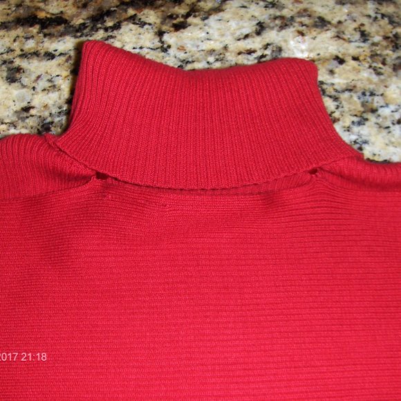 RELATIVITY Women's Vintage Red Sweater SIZE PETITE MEDIUM - Picture 9 of 12